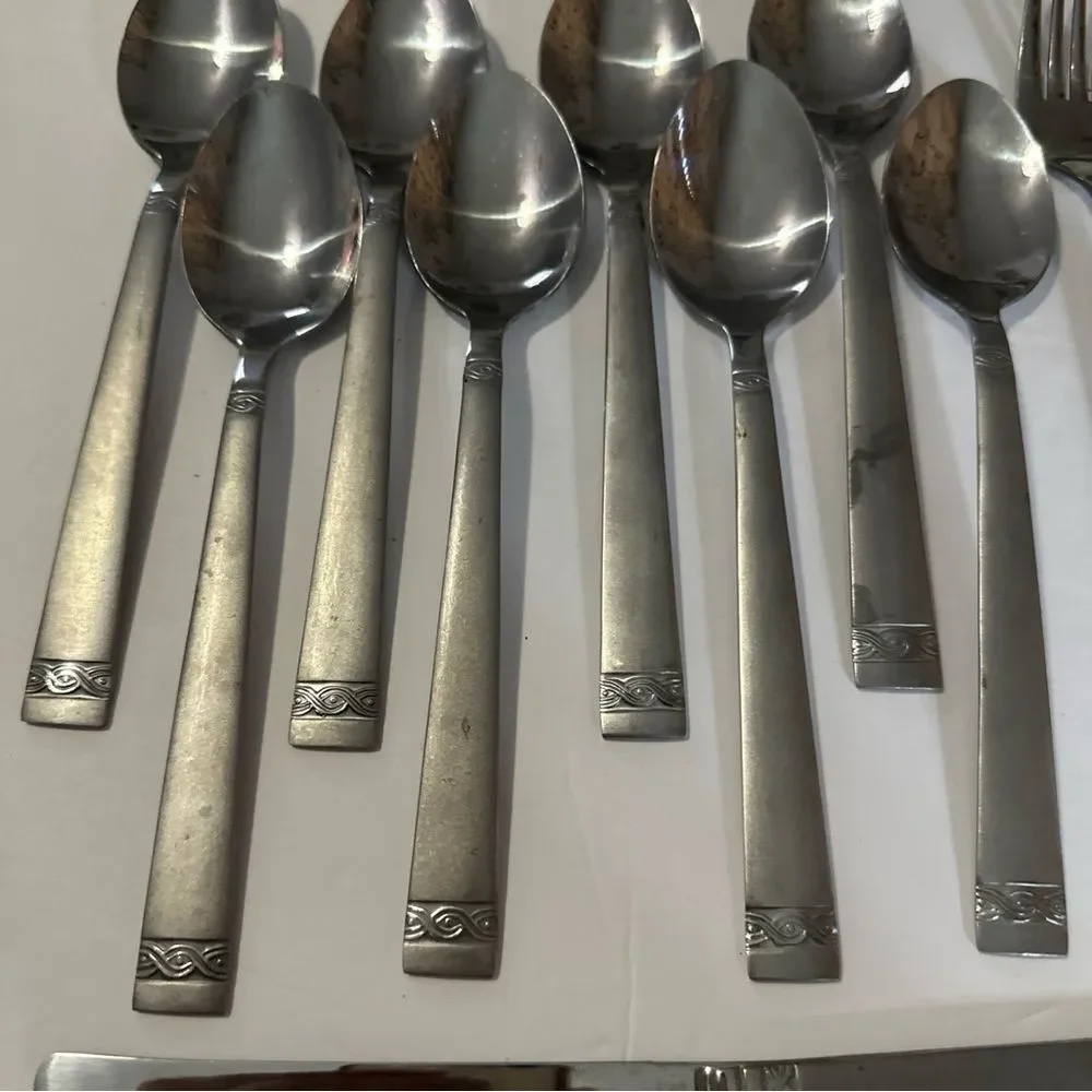 Cambridge Stainless Flatware Danielle Dinner Forks Knives Spoons‎ Set of 24 Pcs